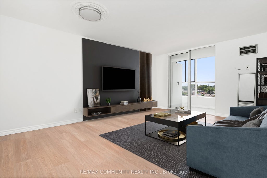 330 Mccowan Road 501, Toronto E08