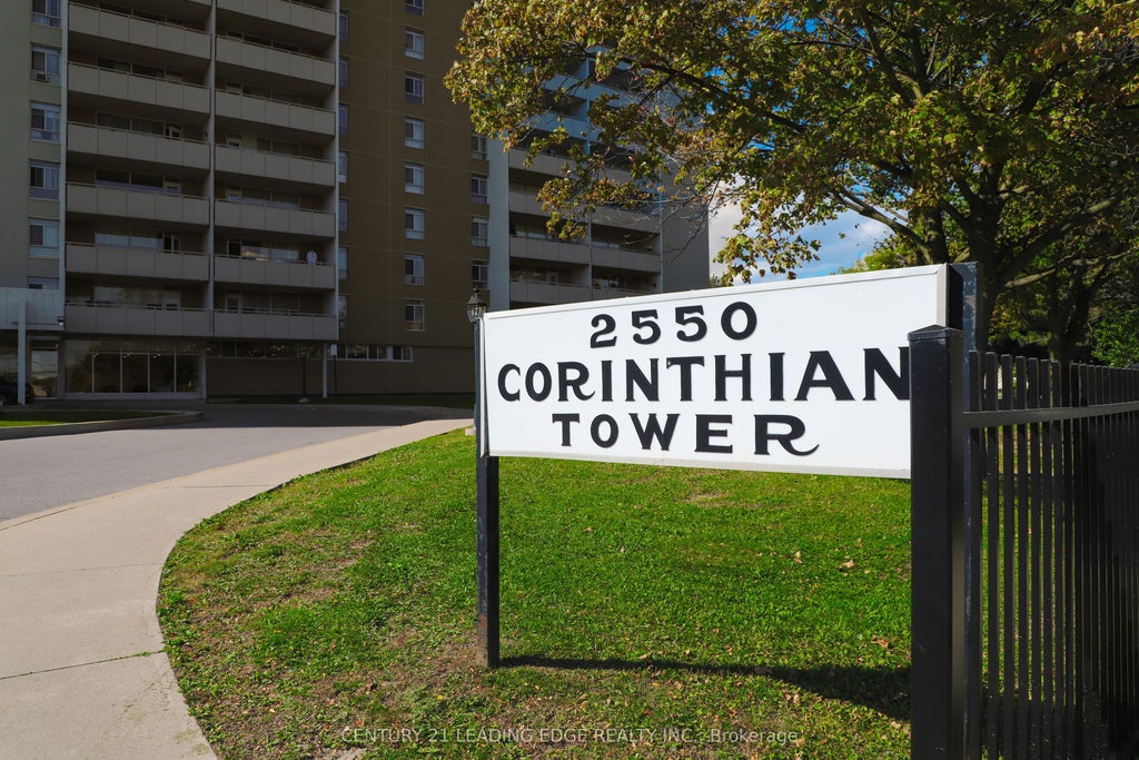 2550 Pharmacy Avenue 1206, Toronto E05