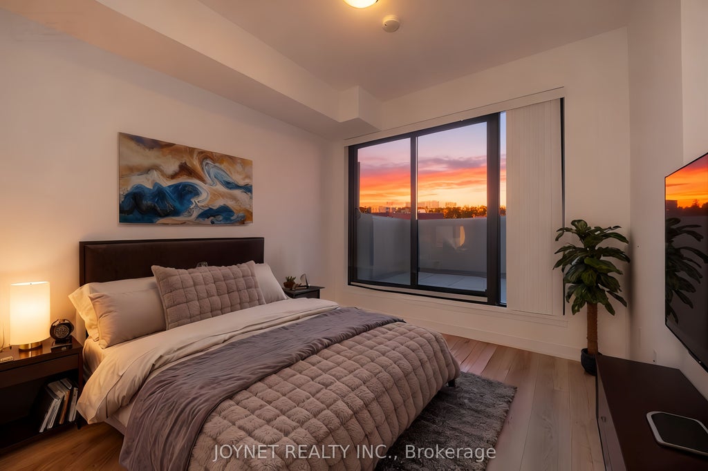 2799 Kingston Road 714, Toronto E08