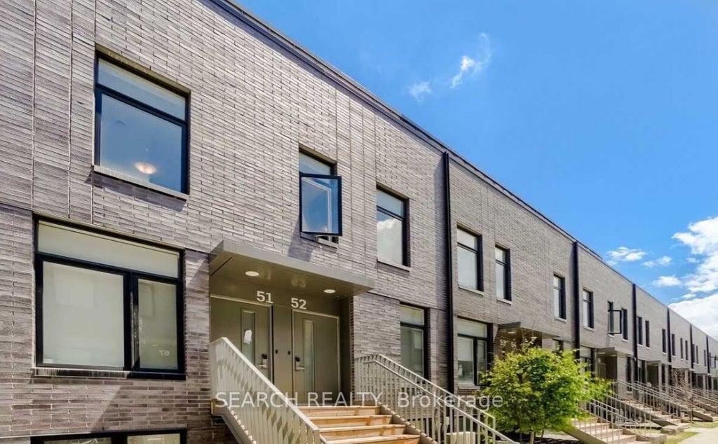 1740 Simcoe Street N 52, Oshawa