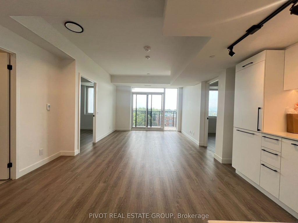 1050 Eastern Avenue 609, Toronto E02