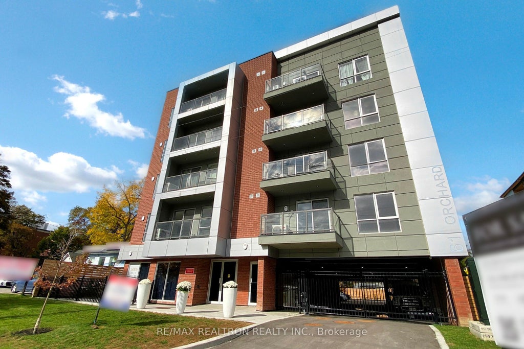 61 Orchard Park Drive 204, Toronto E10