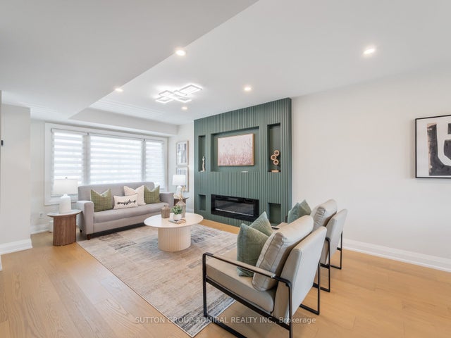 765 Oklahoma Drive 42, Pickering