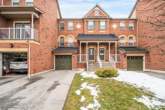 575 Steeple Hill #39, Pickering