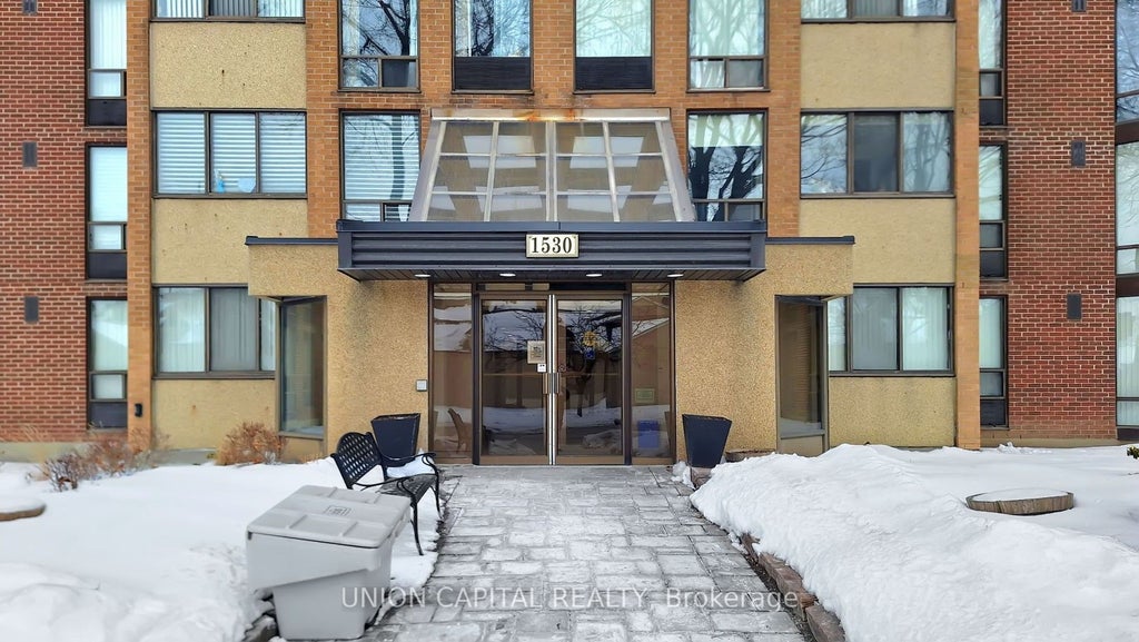 1530 Pickering Parkway 101, Pickering