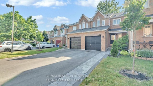 22 Macintyre Lane, Ajax