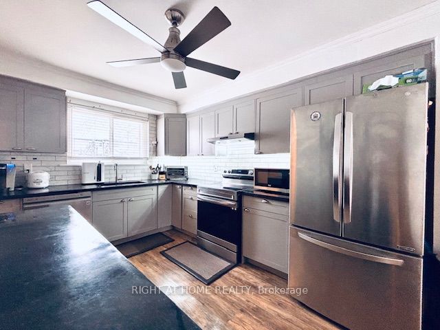 925 Bayly Street 7, Pickering