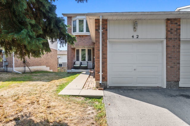 700 Harmony Road N 42, Oshawa