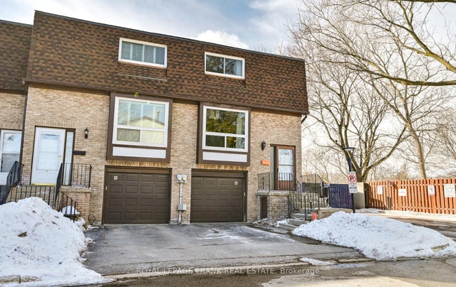 222 Pearson Street 19, Oshawa