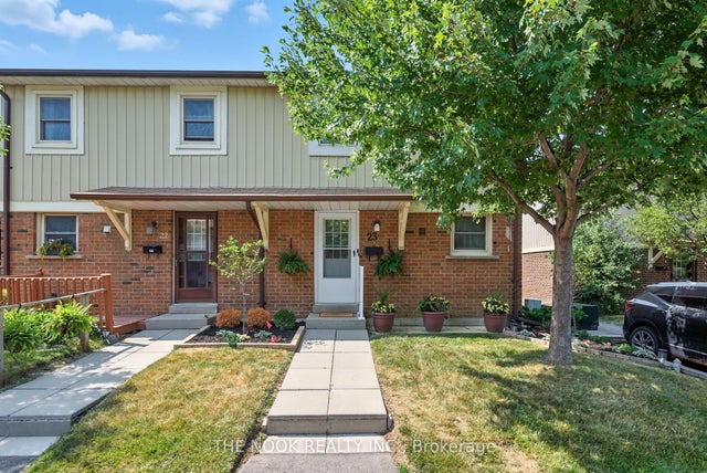 450 Bristol Crescent 23, Oshawa