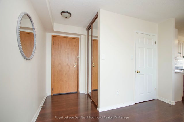 80 Athol Street E 702, Oshawa