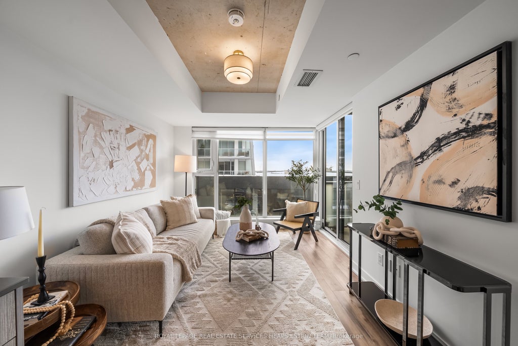 30 Baseball Place 719, Toronto E01