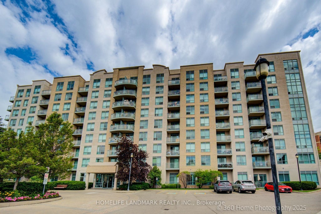 51 Baffin Court 817, Richmond Hill