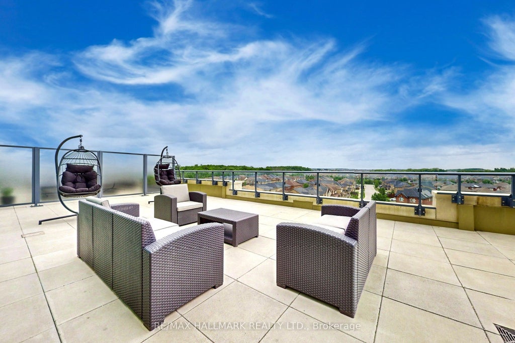 11782 Ninth Line Ph 704, Whitchurch-Stouffville