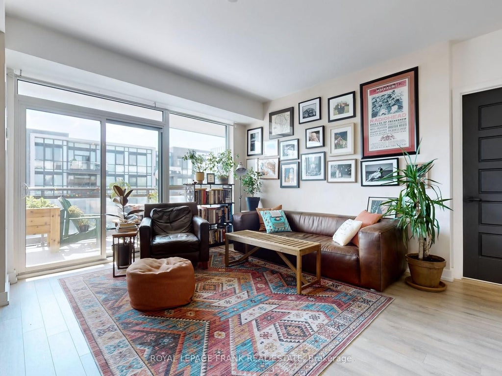 333 Sea Ray Avenue #d313, Innisfil