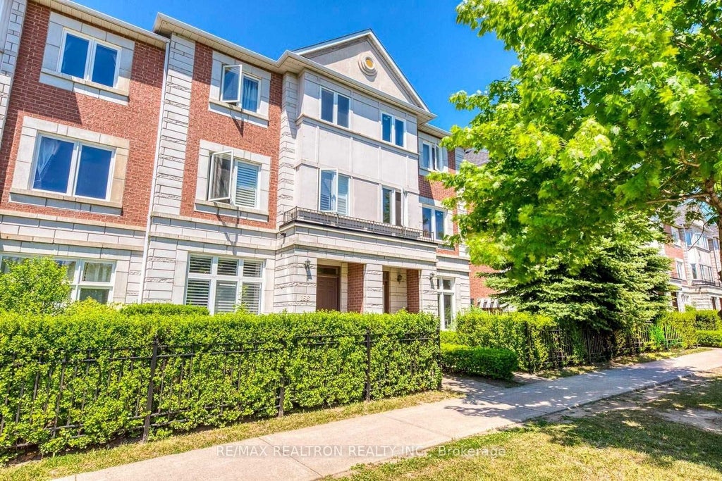 168 Town Centre Boulevard, Markham
