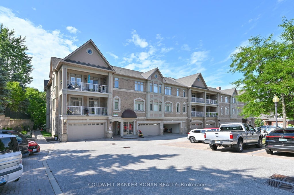 78 Sunset Boulevard 202, New Tecumseth