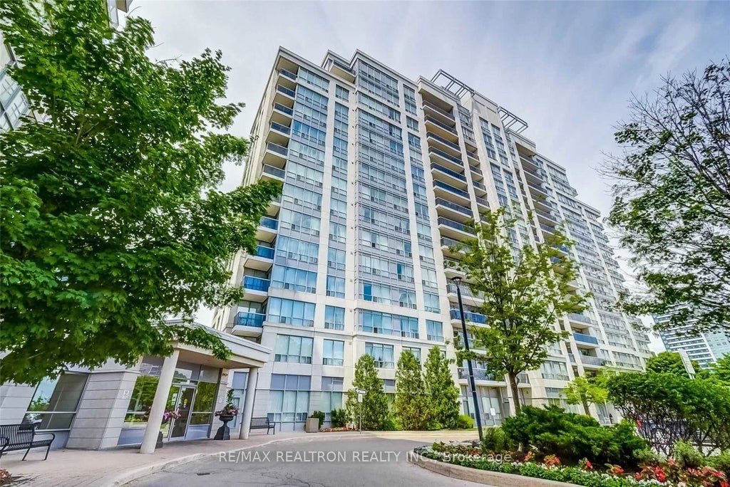 60 Disera Drive 309, Vaughan