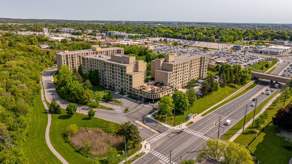 326 Major Mackenzie Drive E 511, Richmond Hill