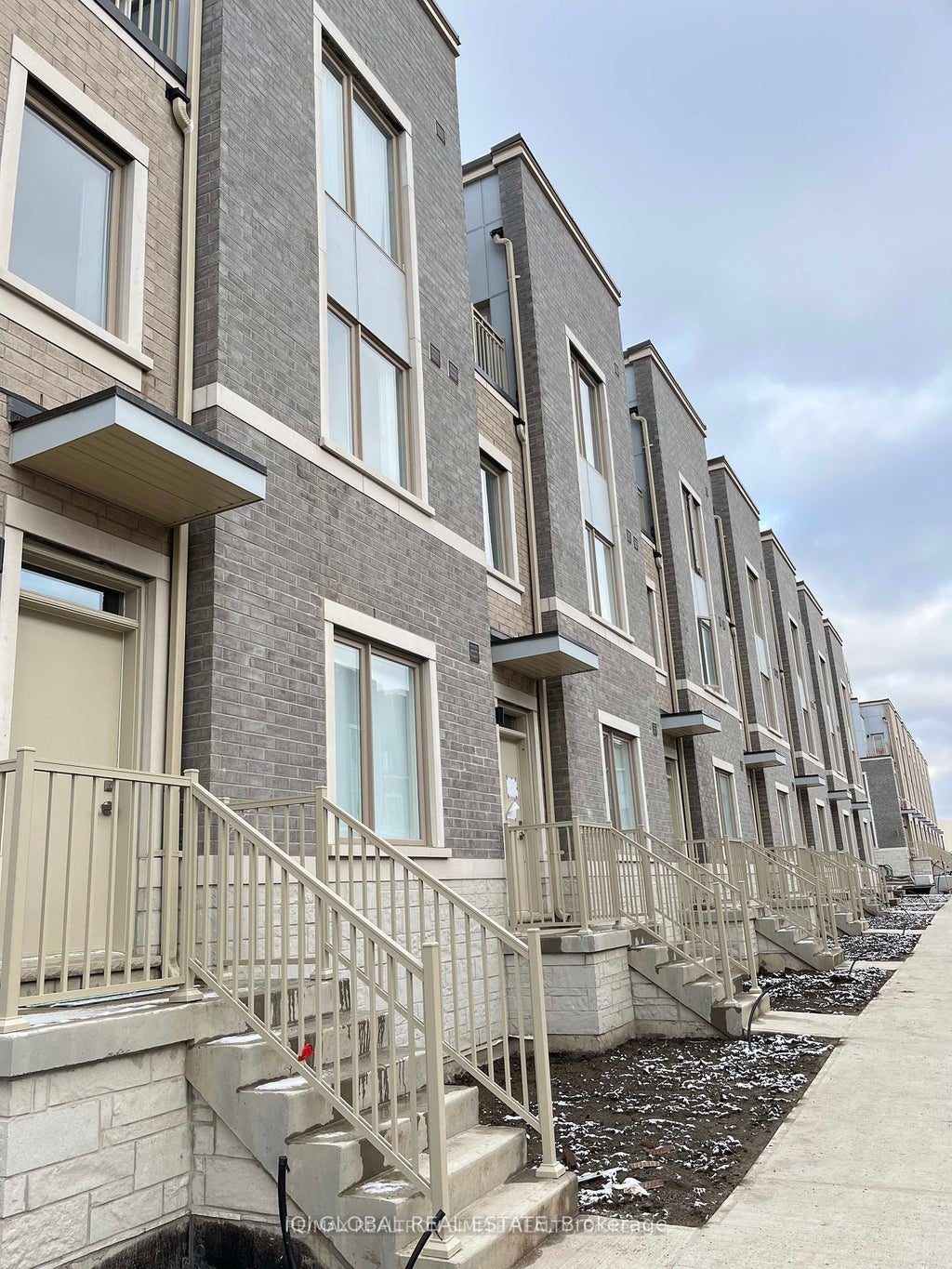 10 Almond Blossom Mews 108, Vaughan