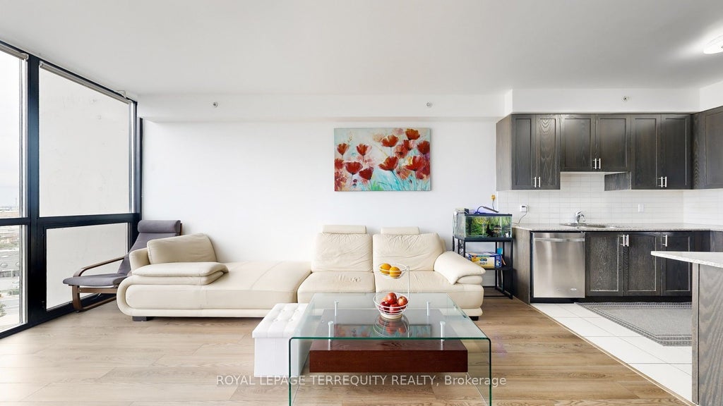 2900 Highway 7 Street 910, Vaughan