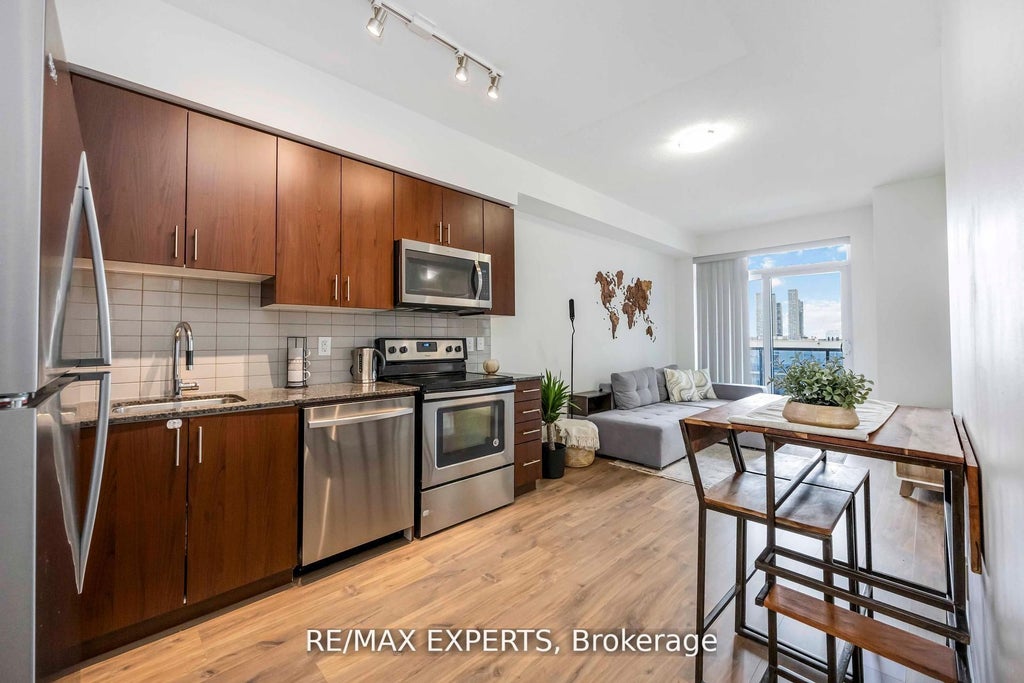 3700 Highway 7 N/a 801, Vaughan