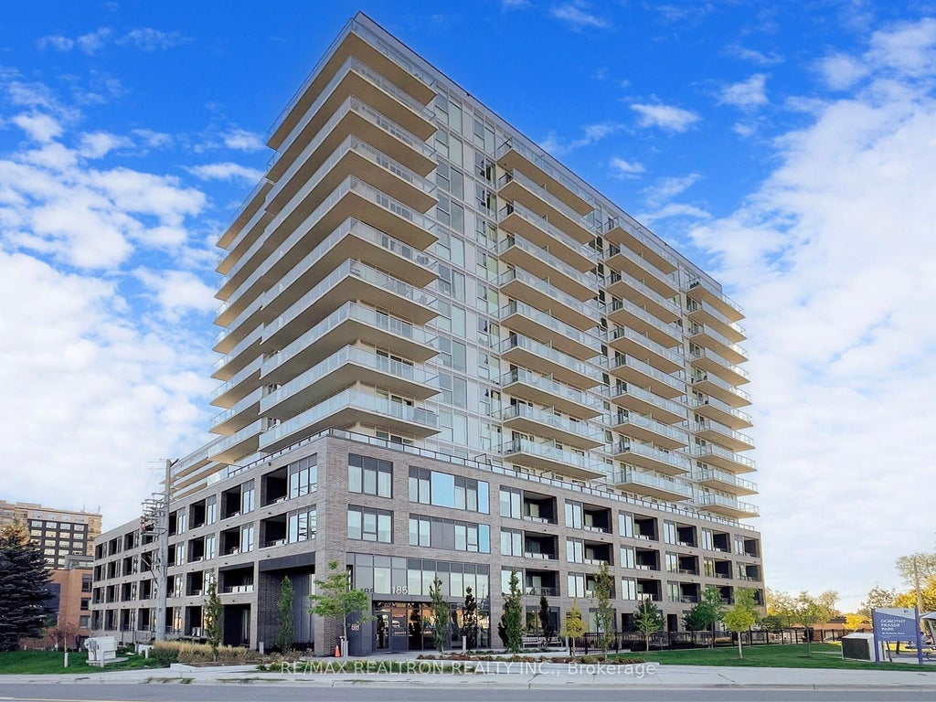 185 Deerfield Road 415, Newmarket