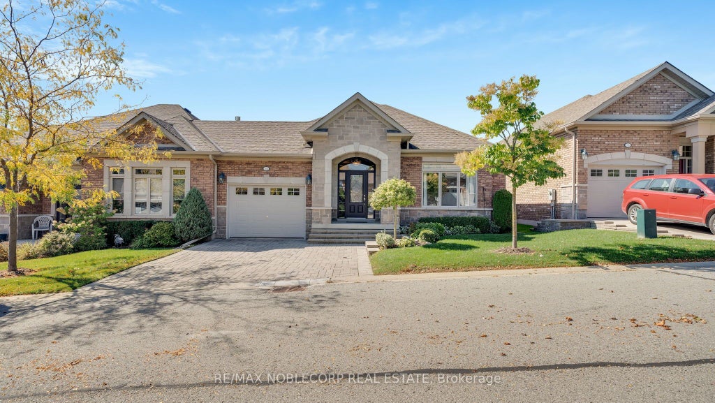 34 Hillcrest Drive 31, New Tecumseth