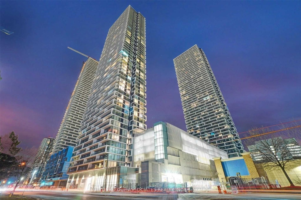 898 Portage Parkway 5909, Vaughan