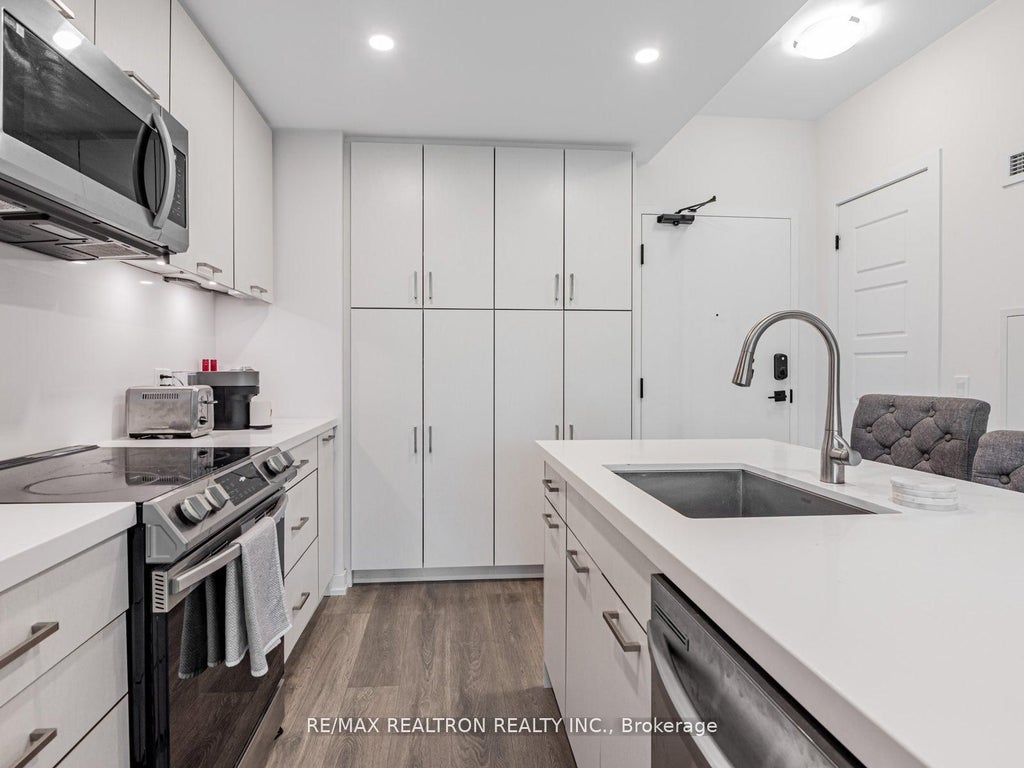 415 Sea Ray Avenue 345, Innisfil