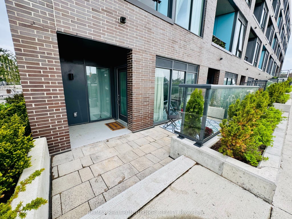 185 Deerfield Road 018, Newmarket