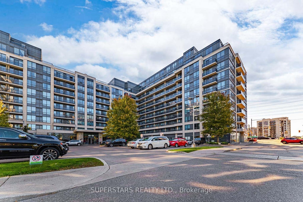 372 Highway 7 N/a E 516, Richmond Hill