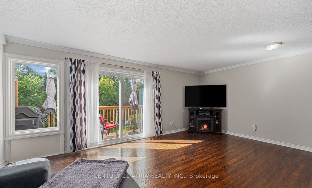 299 Milestone Crescent, Aurora