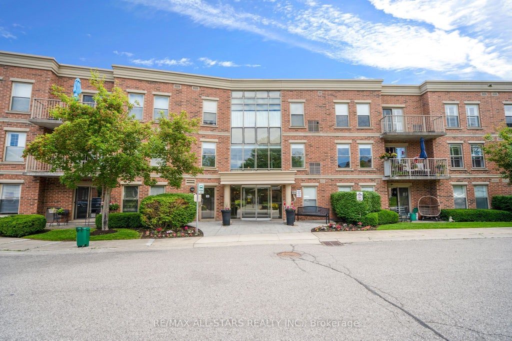 22 James Hill Court 210, Uxbridge