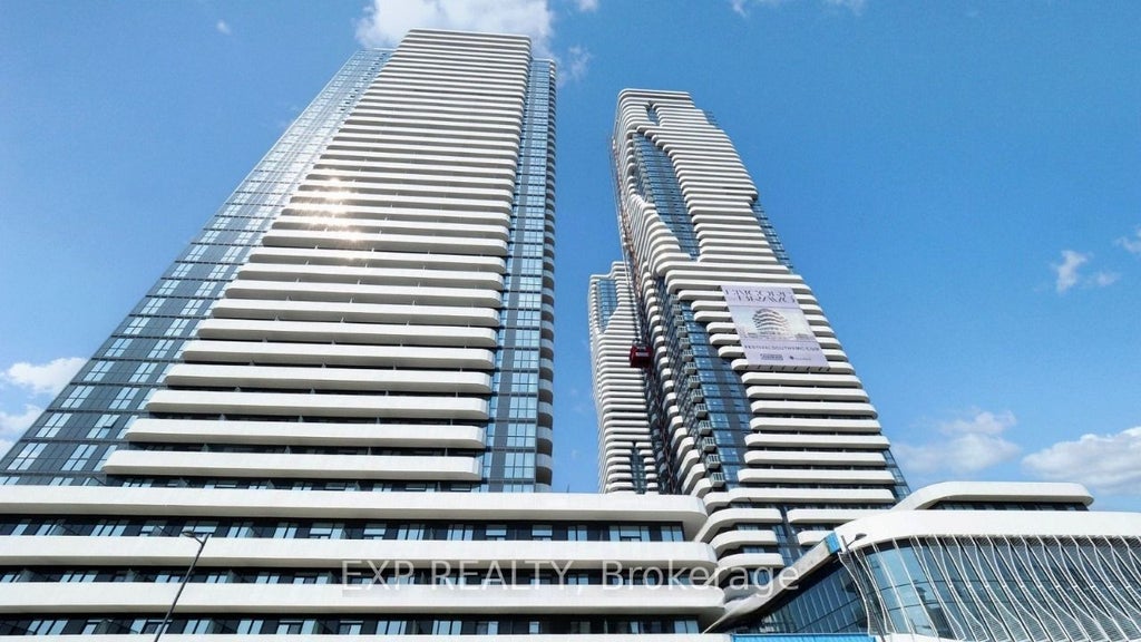 28 Interchange Way Ph2, Vaughan