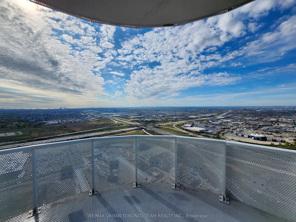 225 Commerce St Street Ph102, Vaughan