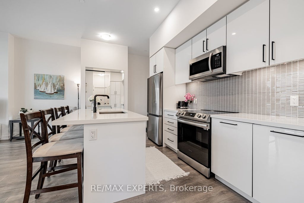 415 Sea Ray Avenue 105, Innisfil