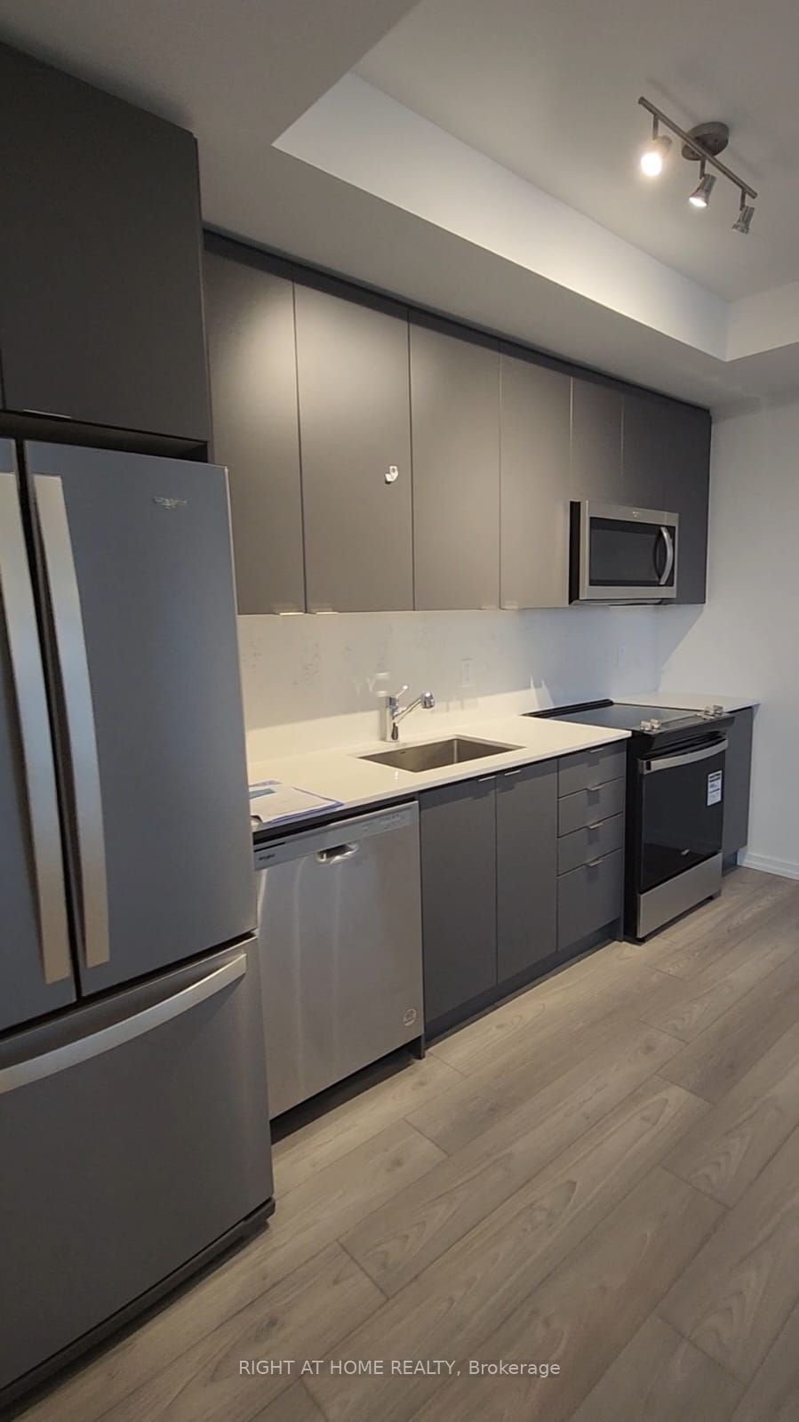 20 Lytham Green Circ Circle 1, Newmarket