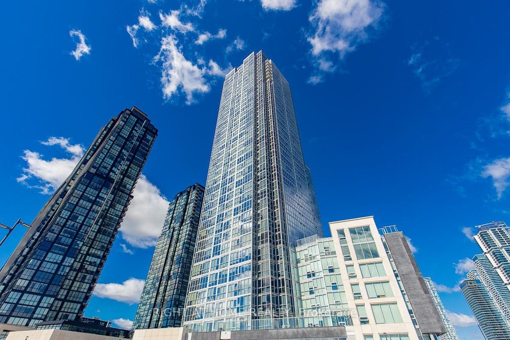 2908 Highway 7 N/a 902, Vaughan