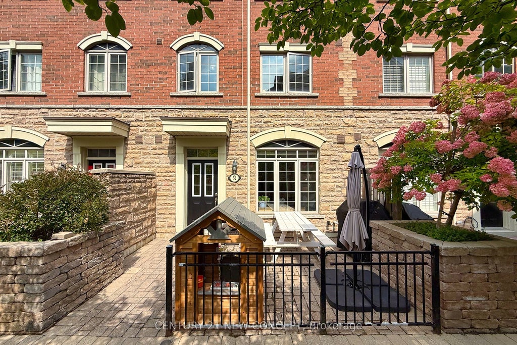 8 Brighton Place 52, Vaughan