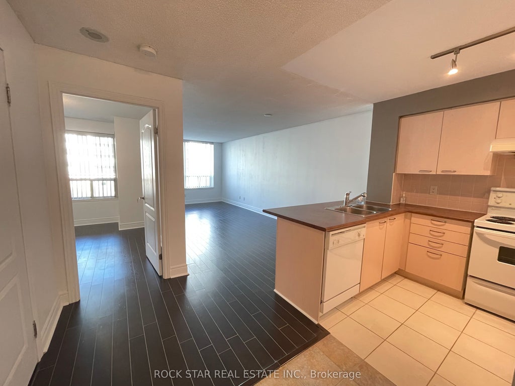 48 Suncrest Boulevard 515, Markham