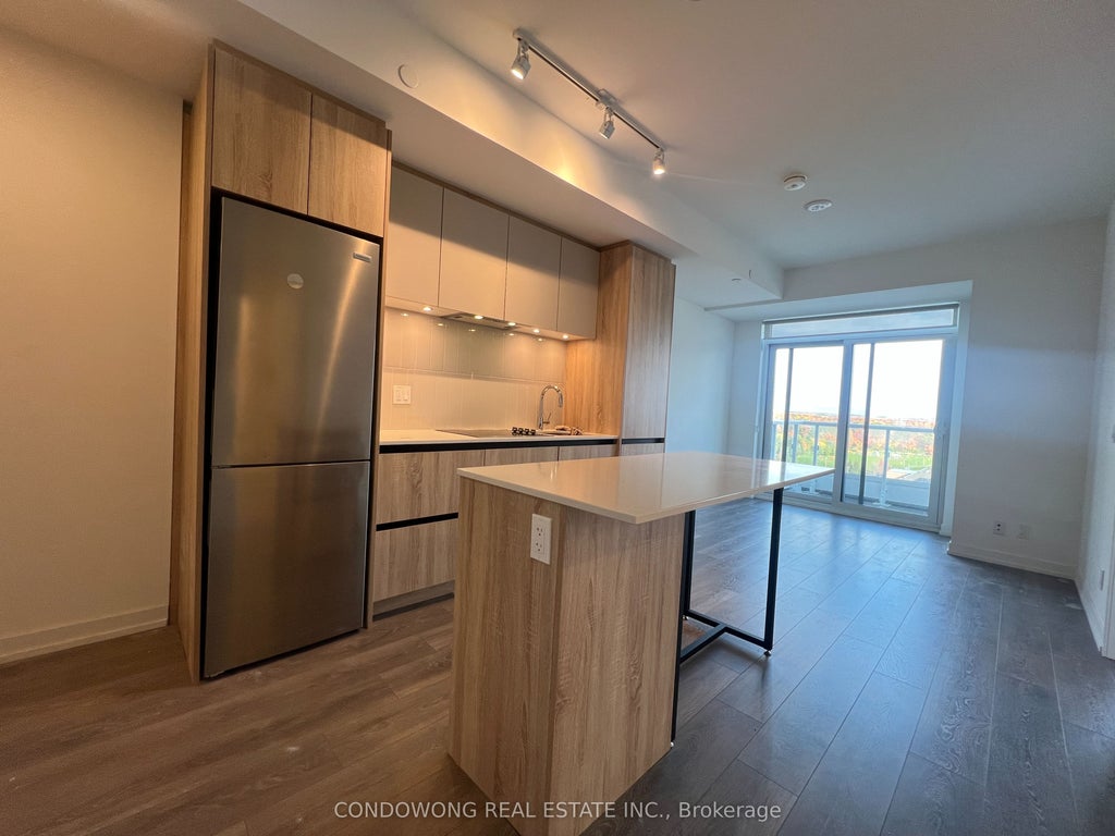 8 Beverley Glen Boulevard 1202, Vaughan