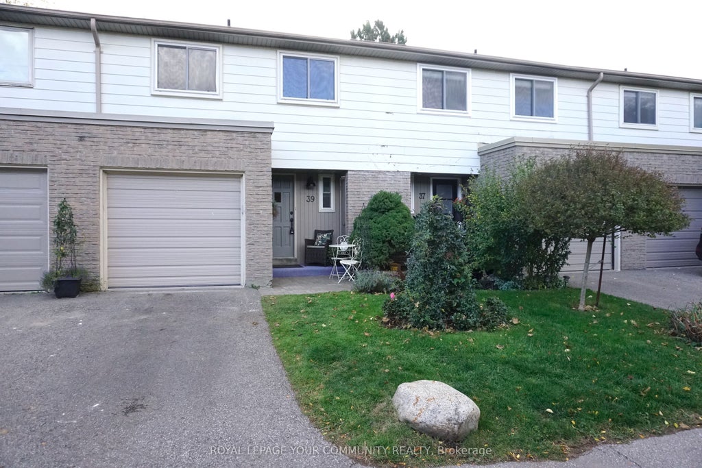 39 Knightsbridge Way, Markham