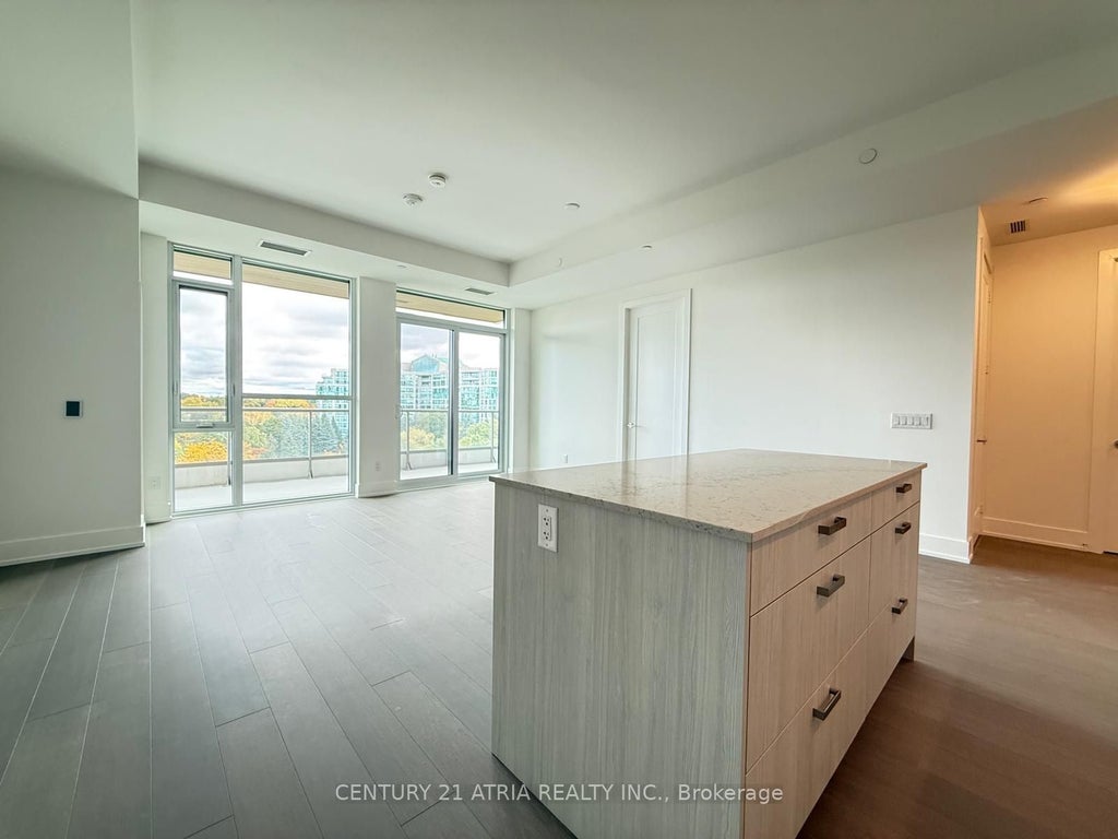 399 Royal Orchard Boulevard 715, Markham