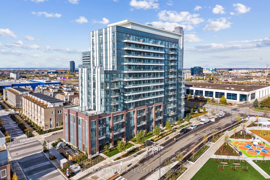 60 Honeycrisp Crescent 511, Vaughan