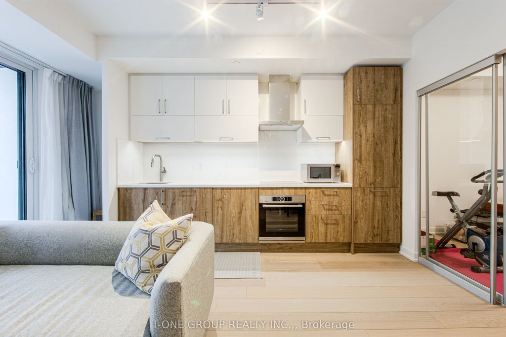 292 Verdale Crossing 912b, Markham