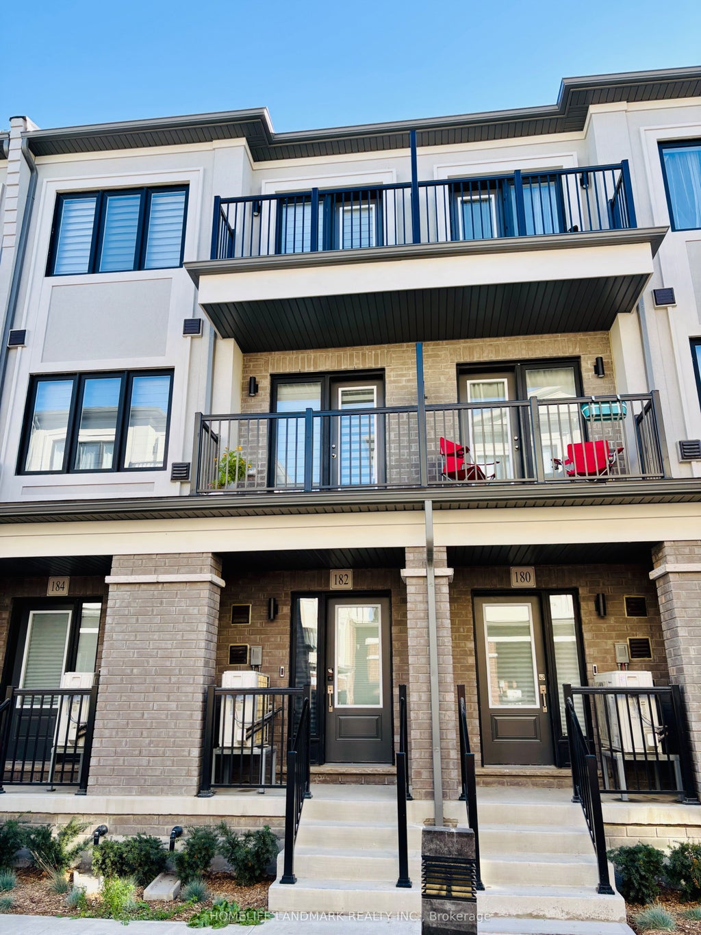 182 Matawin Lane, Richmond Hill