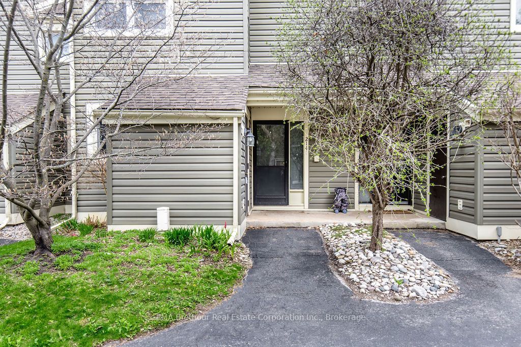 214 Escarpment Crescent 31, Collingwood