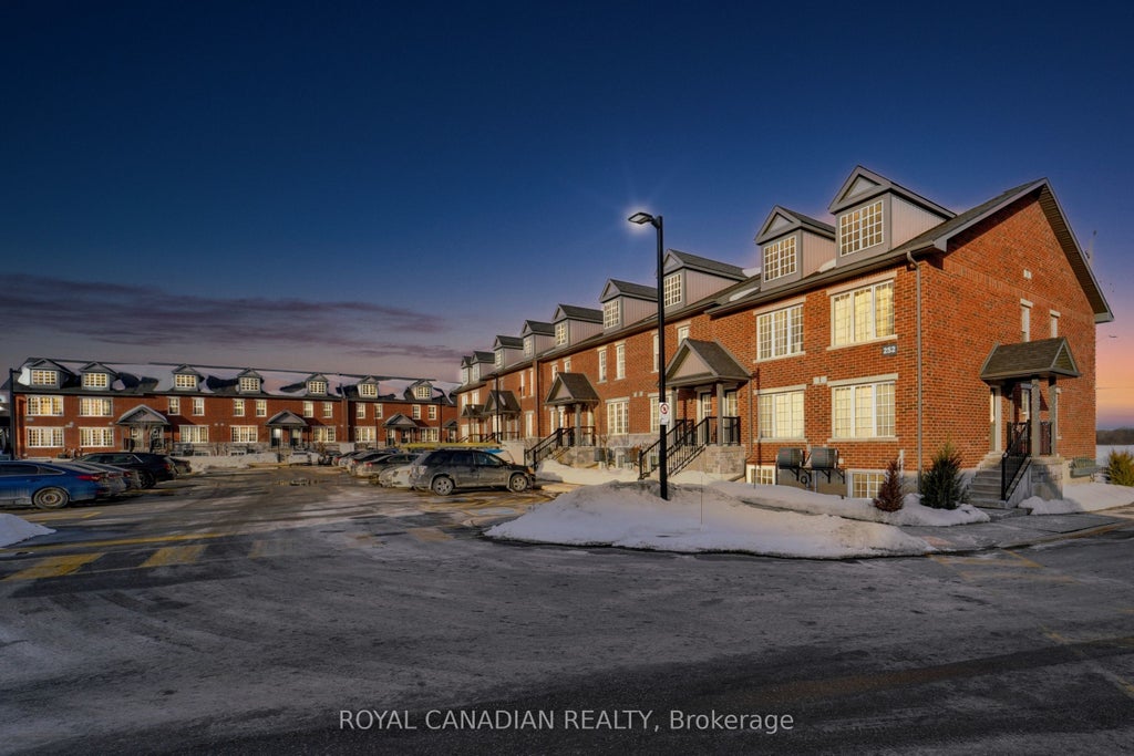 252 Penetanguishene Road 14, Barrie