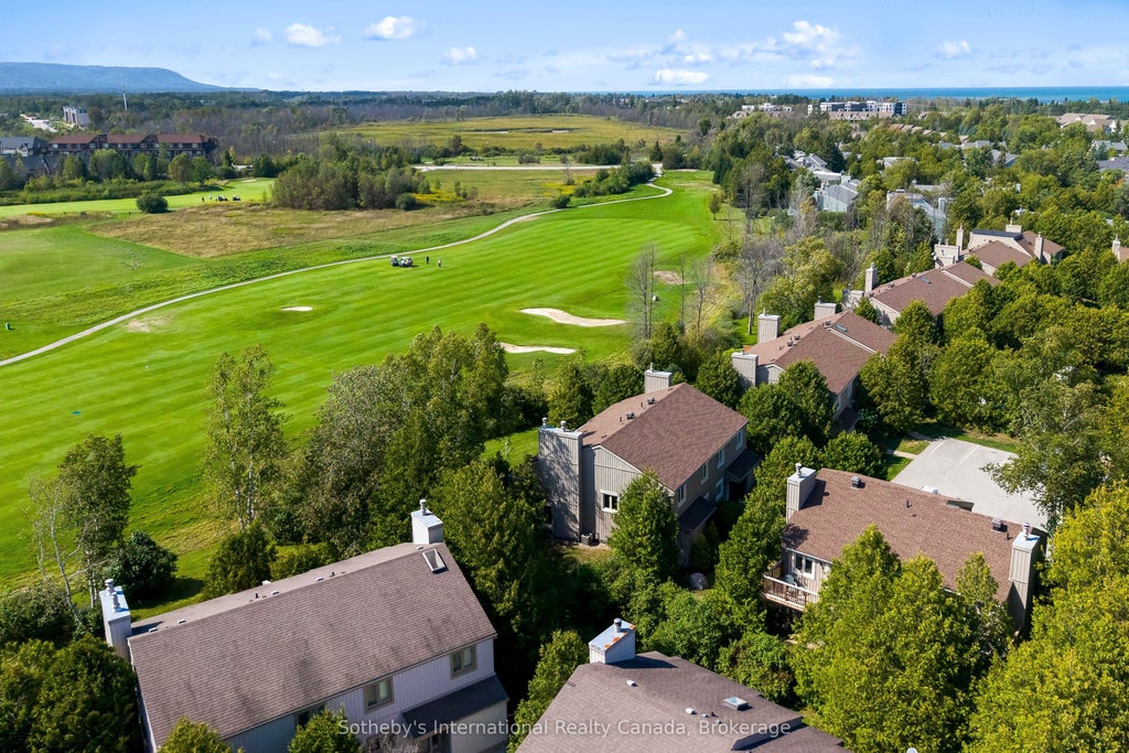 562 Oxbow Crescent, Collingwood